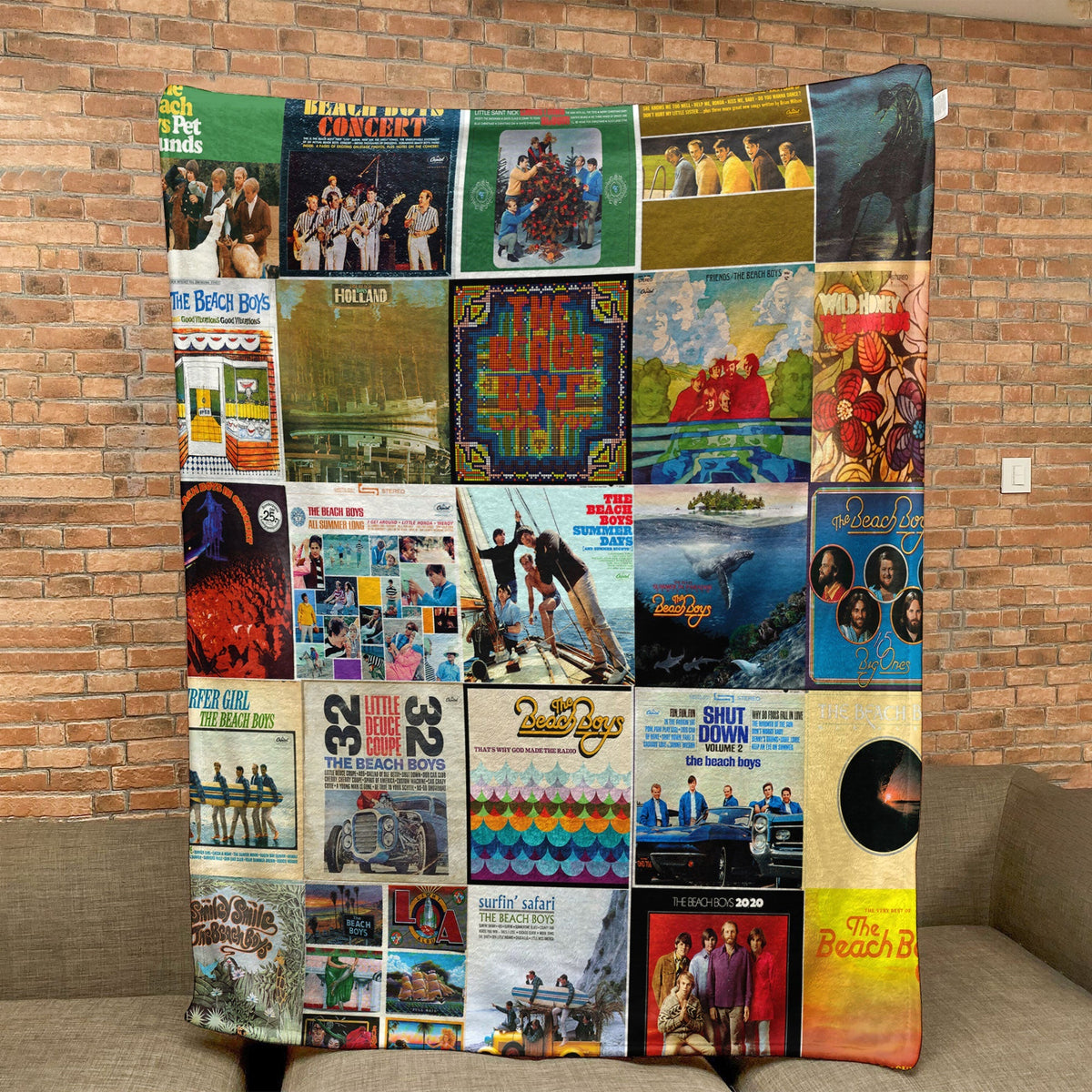 The Beach Boys Sherpa Blanket – A Sun-Soaked Tribute to Timeless California Classics