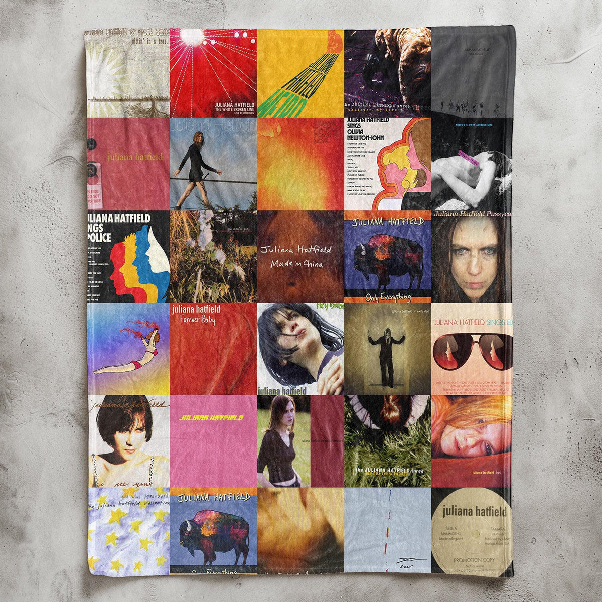 Juliana Hatfield Sherpa Blanket – A Dreamy Indie-Rock Tribute for True Fans