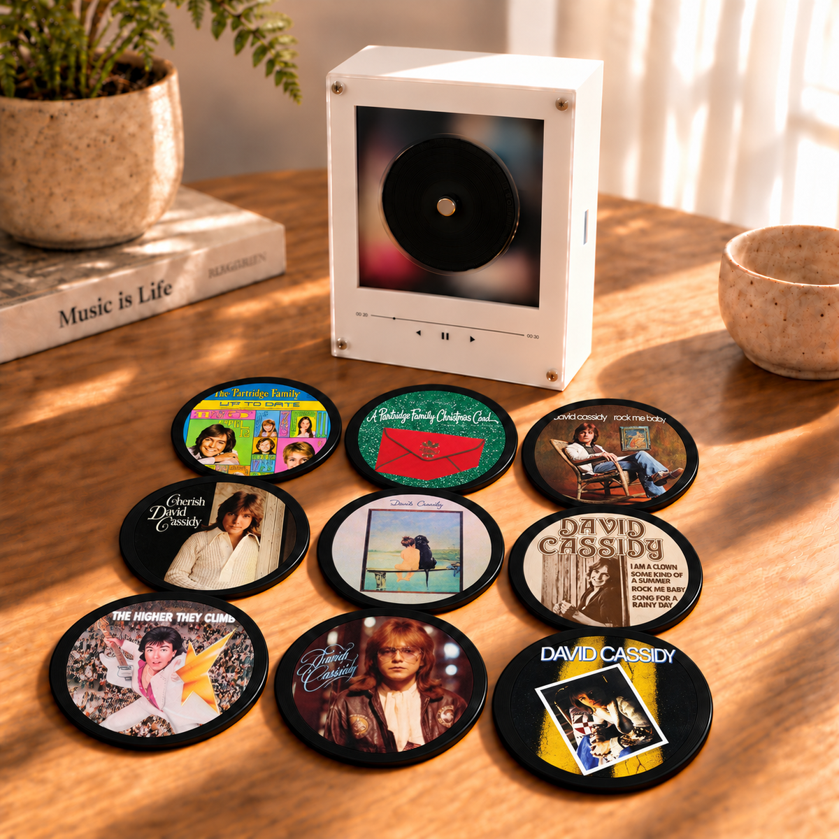 David Cassidy MagTune Mini CD Player Light - Premium 70s Pop Music Merchandise, Rock Me Baby Album Art LED Night Light Tabletop Decor Gift